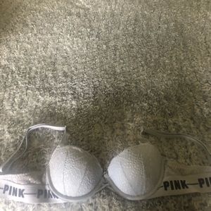 32B push up (Pink/Victoria Secret)